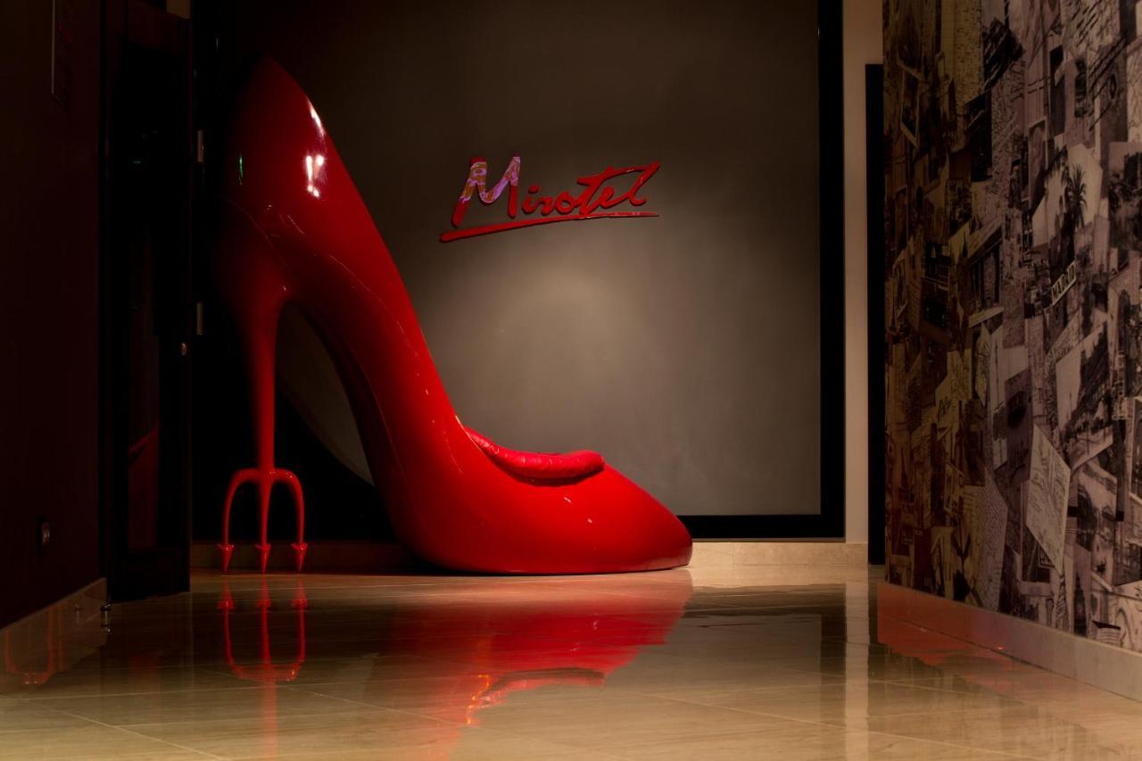 Mirotel Resort And Spa Truskavets Bagian luar foto A pair of Louboutin shoes